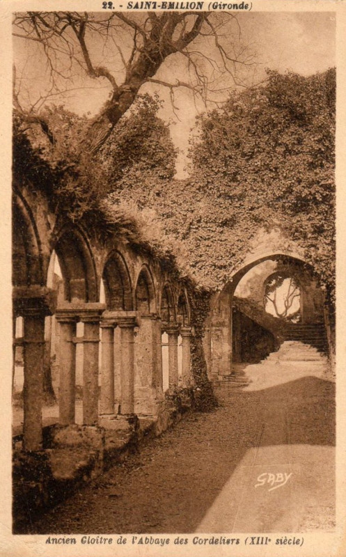 Carte postale ancienne Saint-Emilion cloître des Cordeliers 5