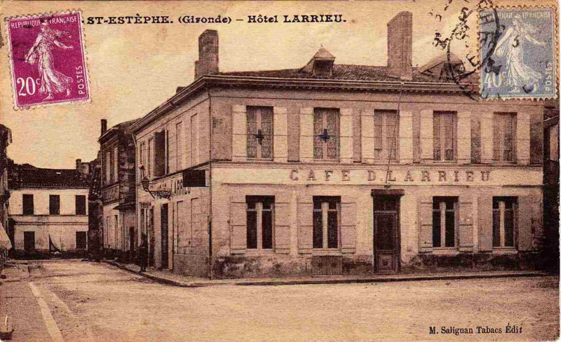 Carte postale ancienne Saint-Estèphe - Hôtel Larrieu 2