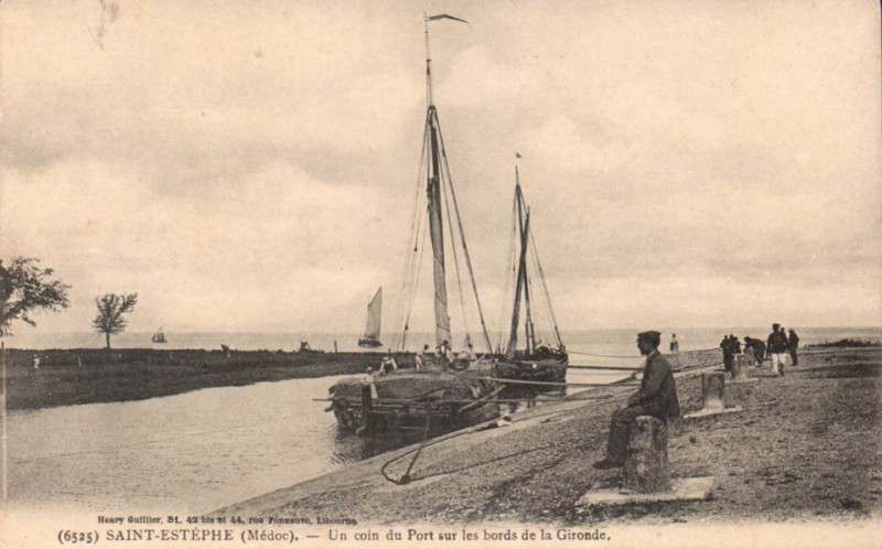 Carte postale ancienne Saint-Estèphe - Port 1