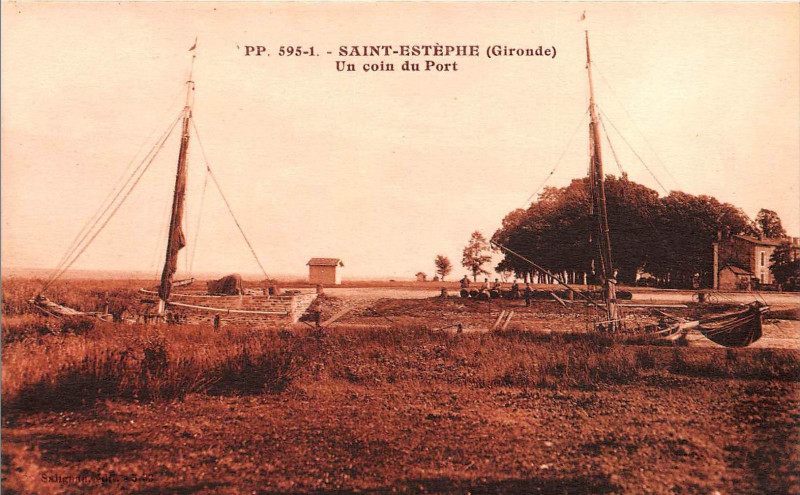 Carte postale ancienne Saint-Estèphe - Port 4