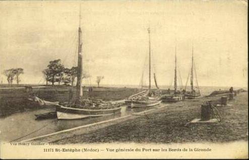 Carte postale ancienne Saint-Estèphe - Port 5