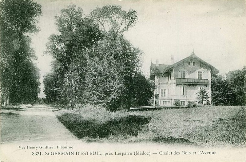 Carte postale ancienne Saint-Germain-d'Esteuil - château des Bois 2