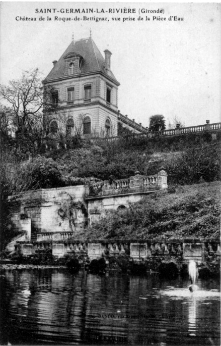 Carte postale ancienne Saint-Germain-de-la-Rivière - châteai de la Roque de Bertignac