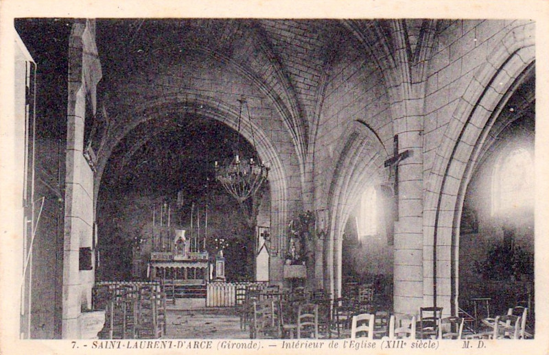 Carte postale ancienne Saint-Laurent-d'Arce - église 5