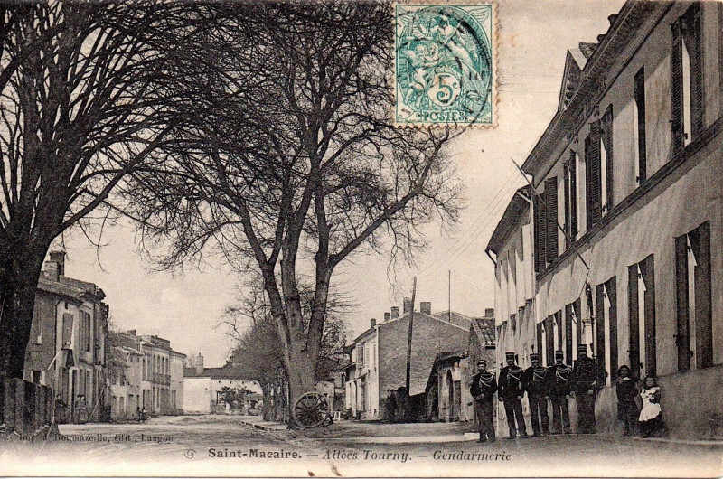 Carte postale ancienne Saint-Macaire - allées de Tourny 2