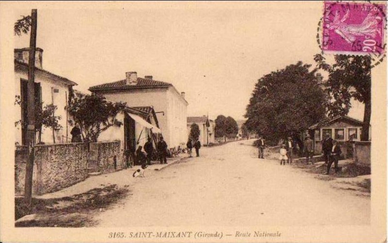 Carte postale ancienne Saint-Maixant - bourg 2