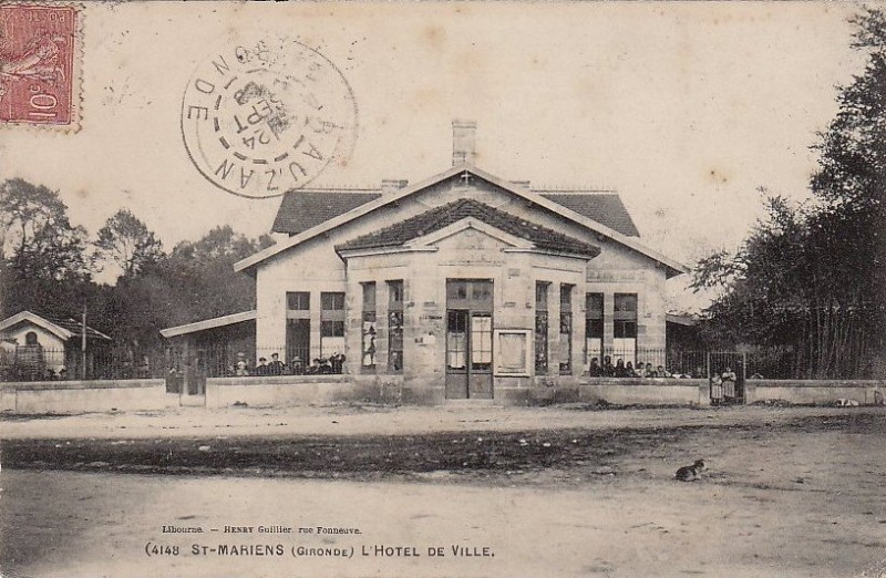 Carte postale ancienne Saint-Mariens - Mairie 1
