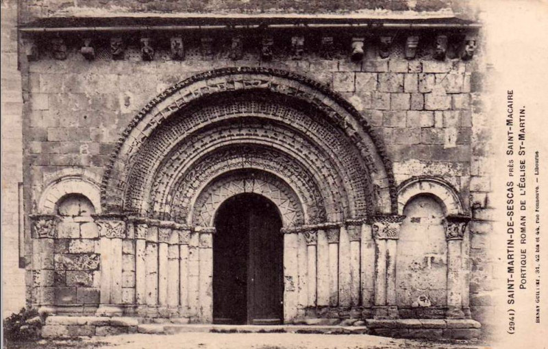 Carte postale ancienne Saint-Martin-de-Sescas - église 1