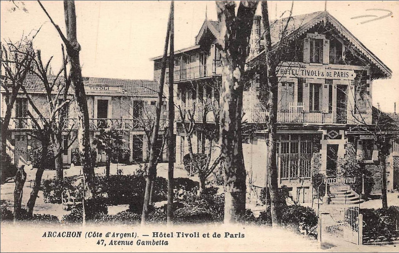 Carte postale ancienne Arcachon - Hôtel Tivoli et de Paris 1