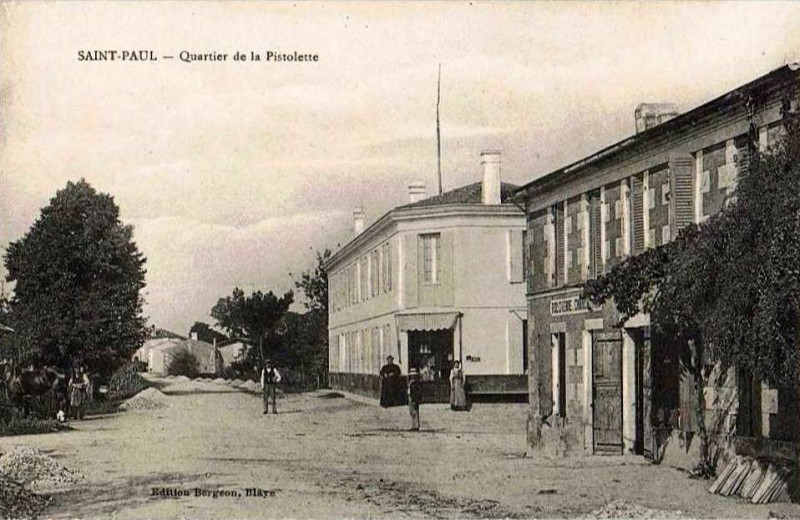 Carte postale ancienne Saint-Paul - bourg 5