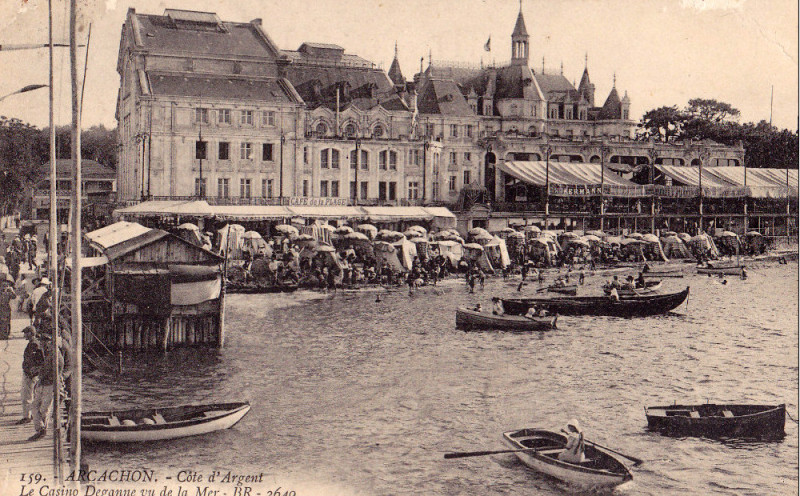 Carte postale ancienne Arcachon - Casino de la plage (côté plage) 4