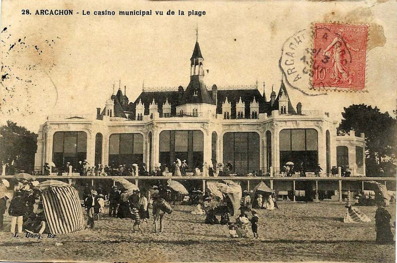 Carte postale ancienne Arcachon - Casino de la plage (côté plage) 3