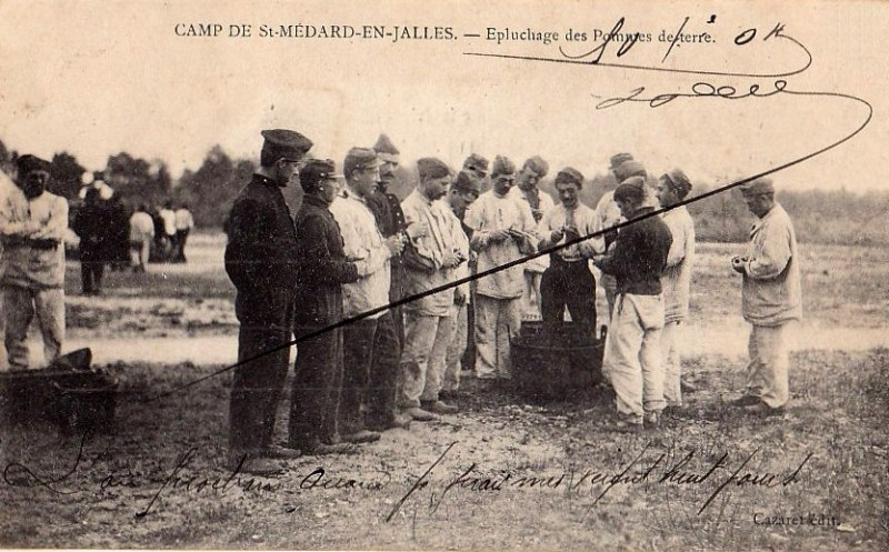 Carte postale ancienne Camp de Saint-Médard - Corvée 2