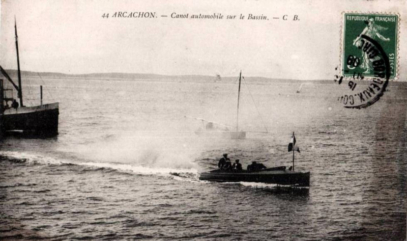 Carte postale ancienne Arcachon - Bassin plaisance 24