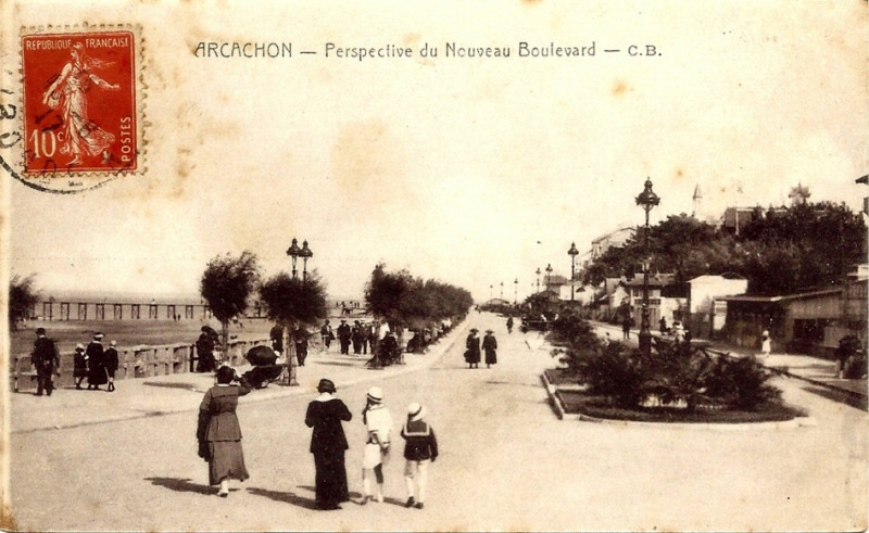 Carte postale ancienne Arcachon - la promenade 3