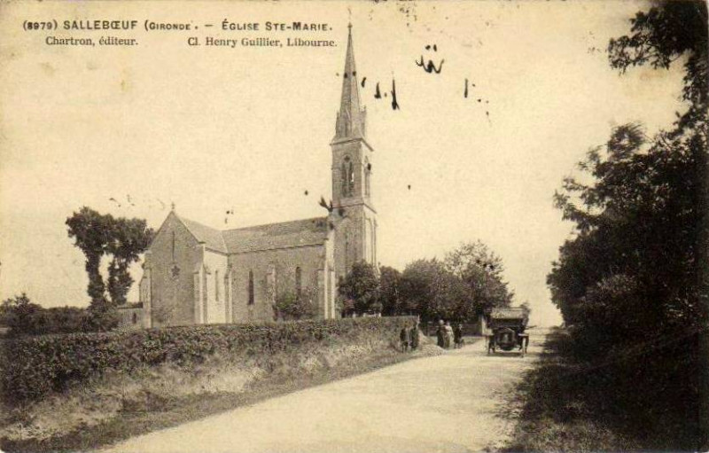 Carte postale ancienne Salleboeuf église 2