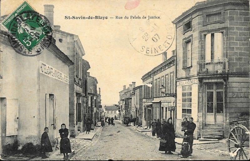 Carte postale ancienne Saint-Savin - rue du Palais de Justice 2