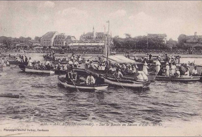 Carte postale ancienne Arcachon - Bassin plaisance 17