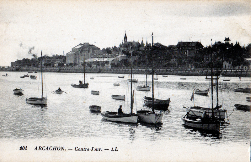 Carte postale ancienne Arcachon - Bassin plaisance 20