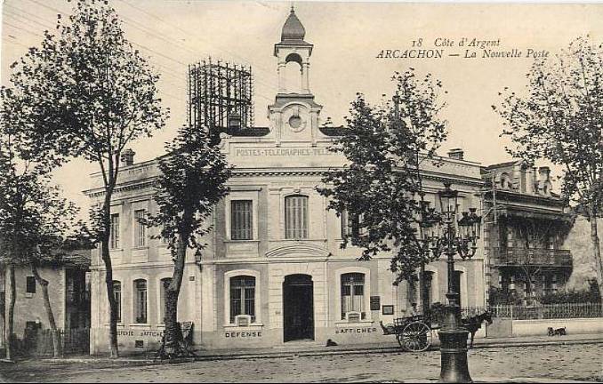 Carte postale ancienne Arcachon - La Poste 5