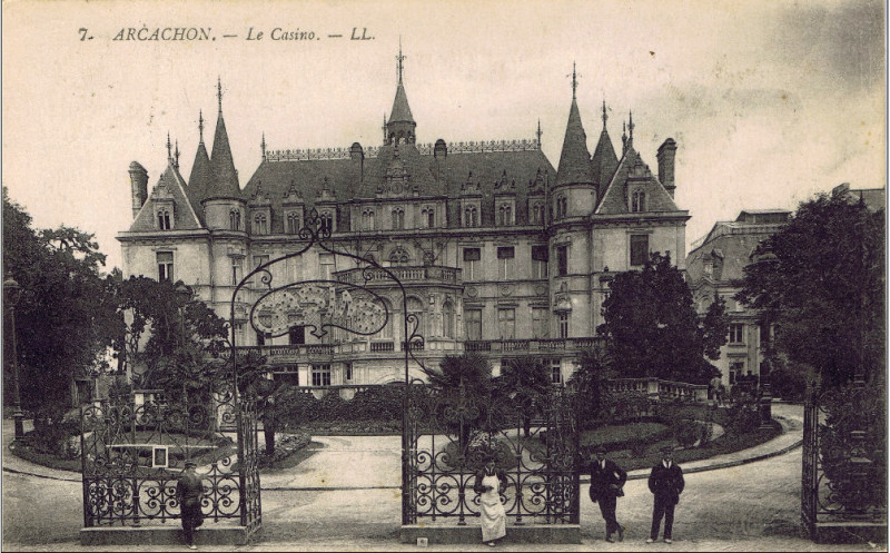Carte postale ancienne Arcachon - Casino de la plage 15