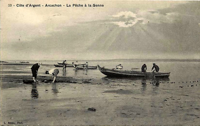 Carte postale ancienne Arcachon - pêcheurs 6