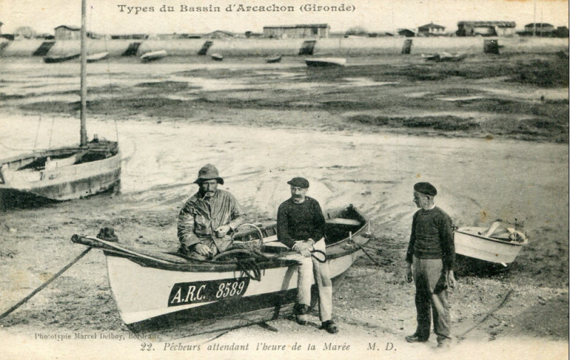 Carte postale ancienne Arcachon - pêcheurs 7