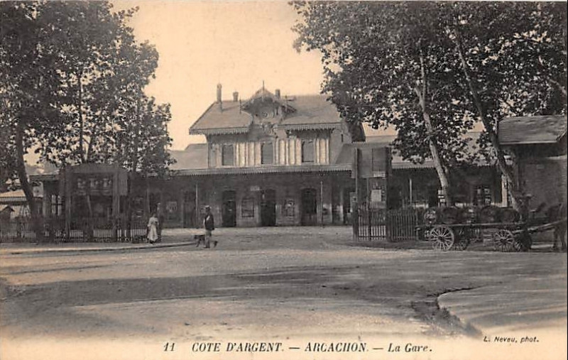 Carte postale ancienne Arcachon - Gare 4