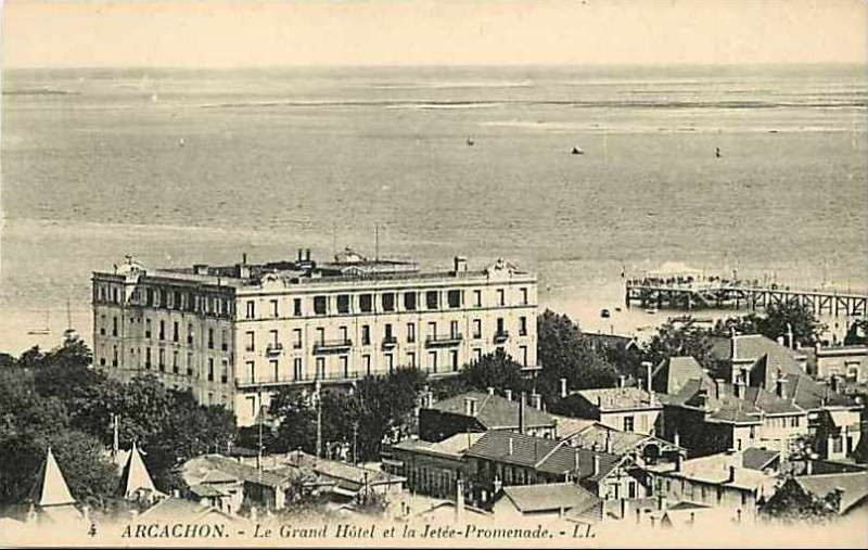 Carte postale ancienne Arcachon - Grand Hôtel 7