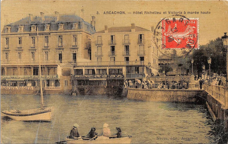 Carte postale ancienne Arcachon - Hôtel Richelieu - Victoria 2