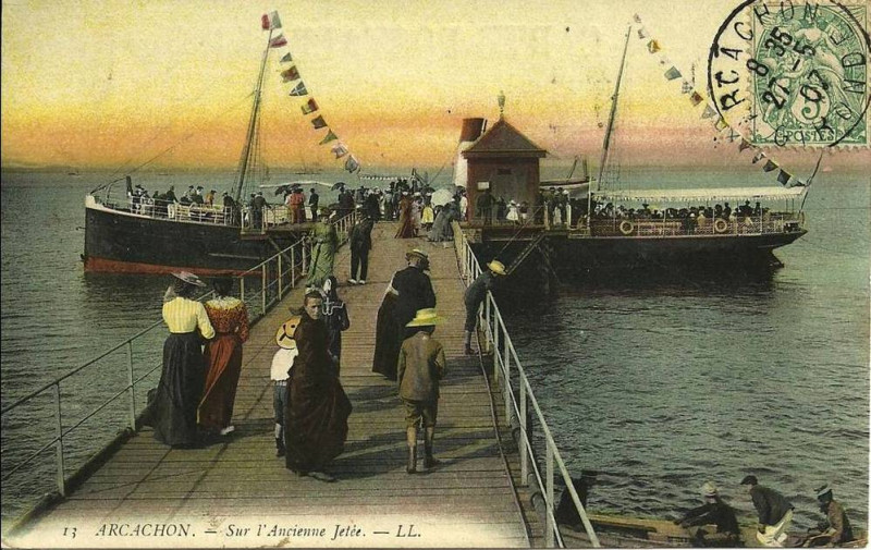 Carte postale ancienne Arcachon - l'ancienne jetée 1