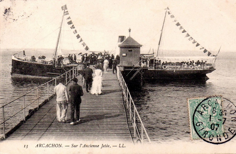 Carte postale ancienne Arcachon - l'ancienne jetée 2