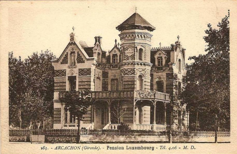 Carte postale ancienne Arcachon - villa Luxembourg 1