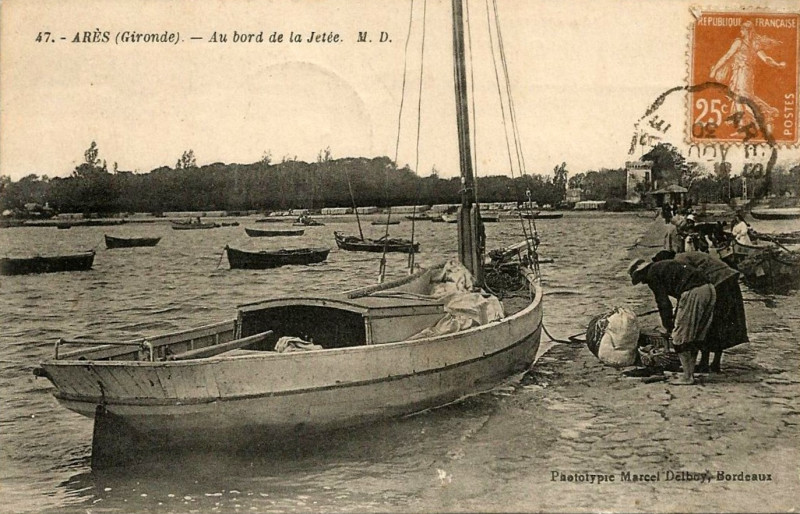 Carte postale ancienne Arès - Bassin 6