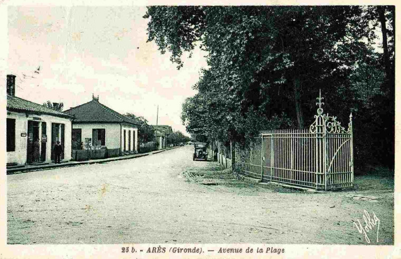 Carte postale ancienne Arès - avenue de la plage 1