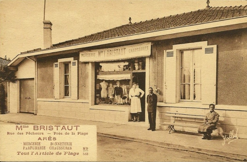 Carte postale ancienne Arès - rue des pêcheurs