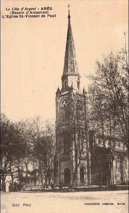Carte postale ancienne Arès - église 3
