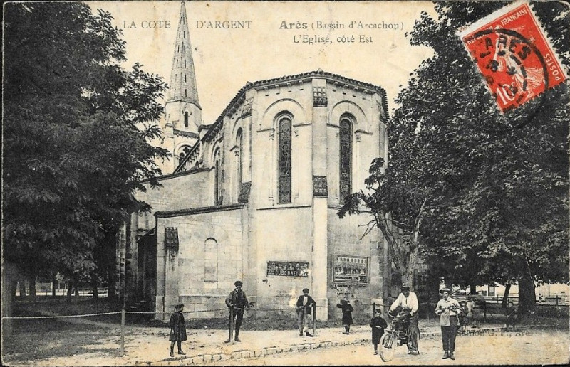 Carte postale ancienne Arès - église 5