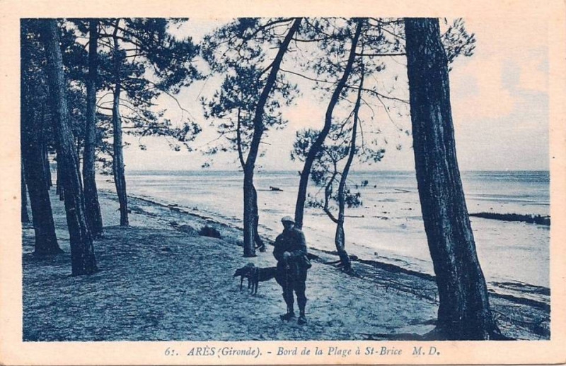 Carte postale ancienne Arès - plage 26