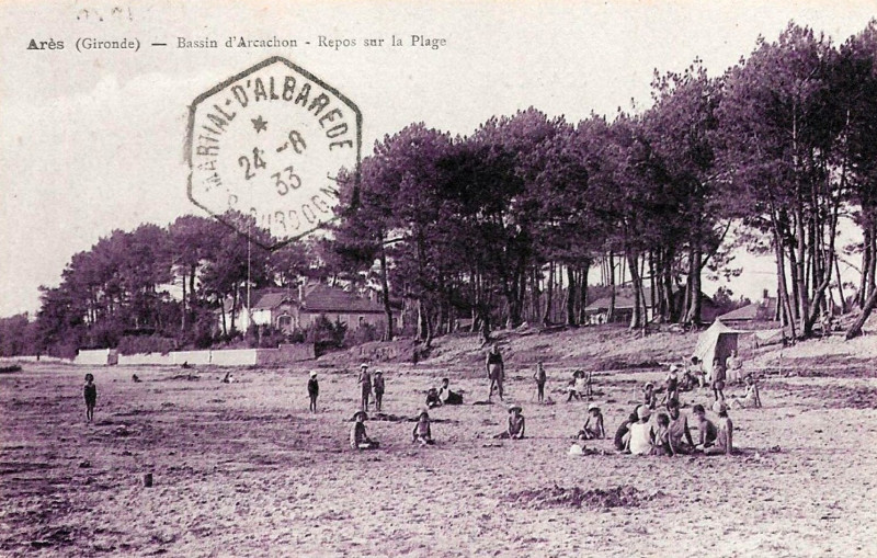 Carte postale ancienne Arès - plage 4