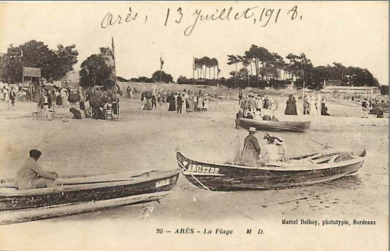 Carte postale ancienne Arès - plage 6
