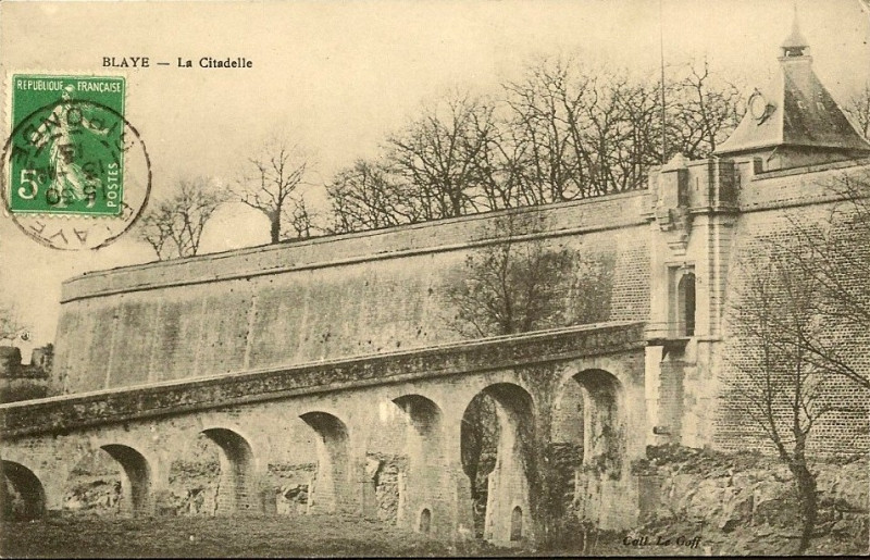 Carte postale ancienne Blaye - Citadelle - entrée 4