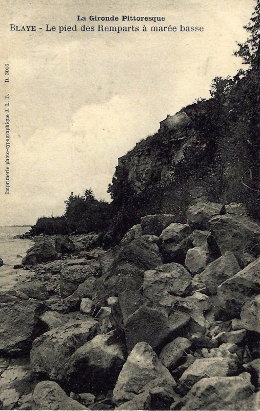 Carte postale ancienne Blaye - Citadelle - ramparts 9