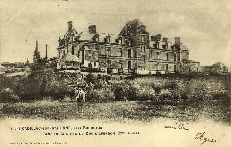 Carte postale ancienne Cadillac-sur-Garonne - Château d'Epernon 14a