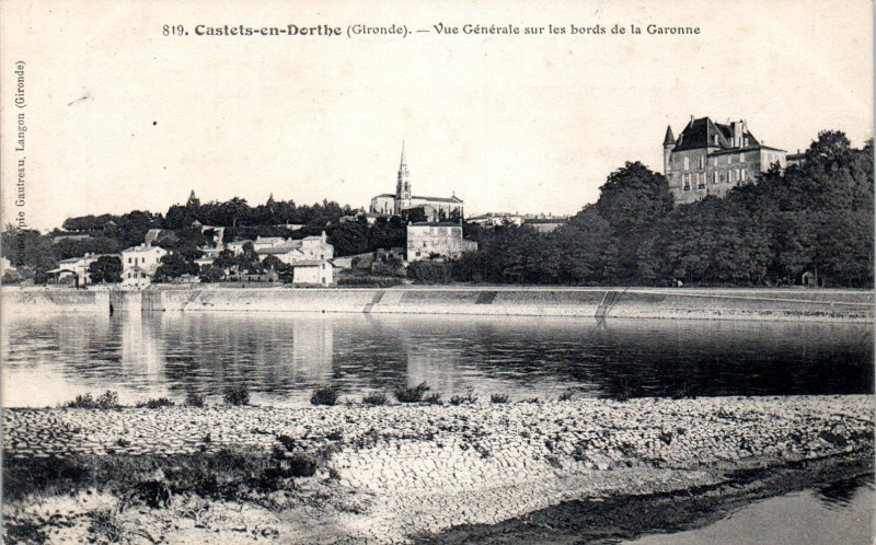 Carte postale ancienne Castets-en-Dorthe - Bords de la Garonne 3