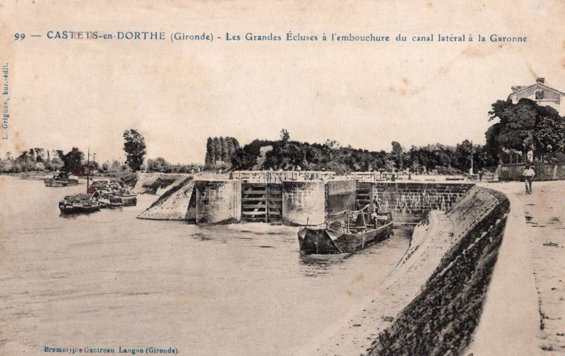 Carte postale ancienne Castets-en-Dorthe - Canal latéral - entrée 7