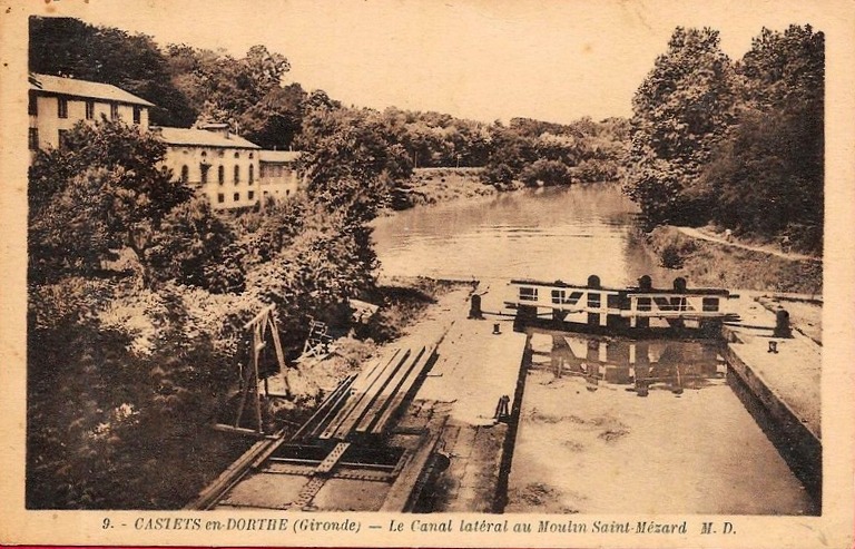 Carte postale ancienne Castets-en-Dorthe - Canal latéral au moulin de Saint-Mézard 1