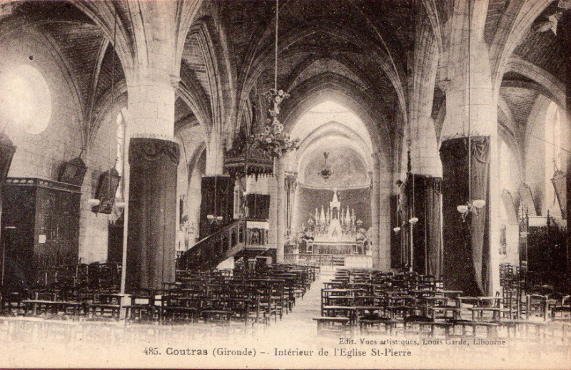Carte postale ancienne Coutras - église 11