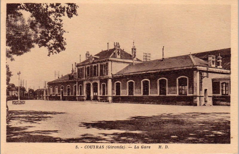 Carte postale ancienne Coutras - Gare 1a