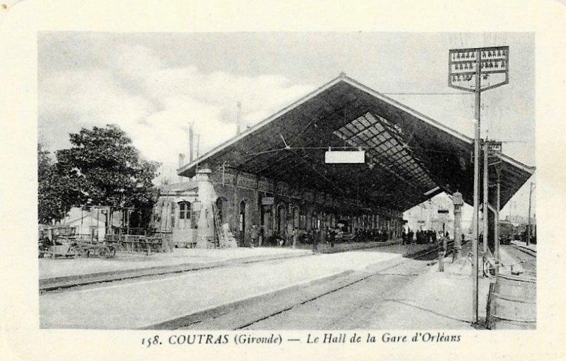Carte postale ancienne Coutras - Gare 5
